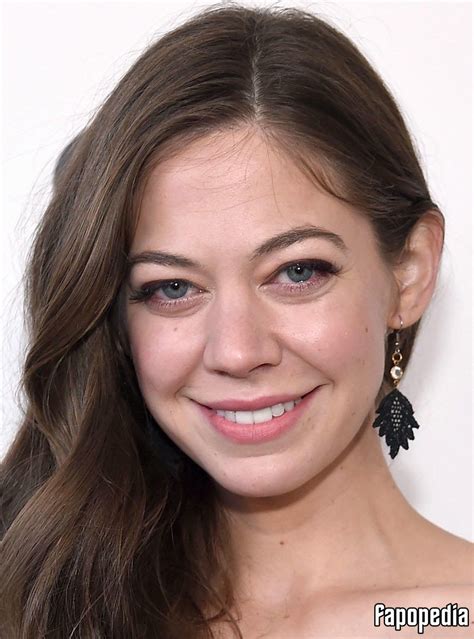 ANALEIGH TIPTON Nude